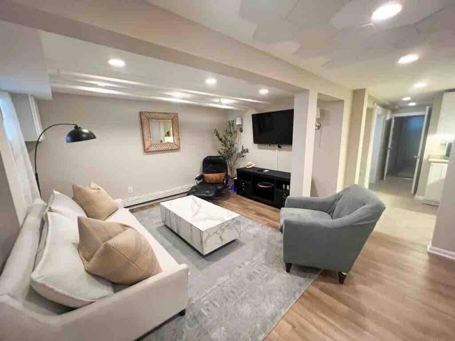Ferienwohnung Glover Park/Georgetown Oasis With Parking Washington Exterior foto